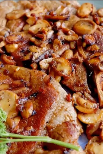 Bife de Porco com Manteiga, imagem do material ilustrado